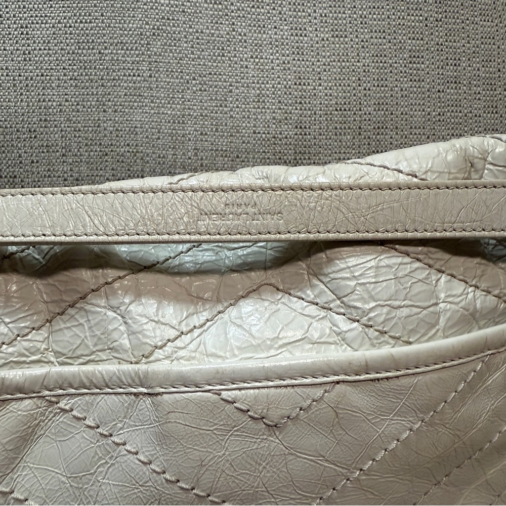 Saint Laurent Niki Medium Flap YSL Shoulder Bag in White‎ Crinkled Leather - Picture 13 of 16